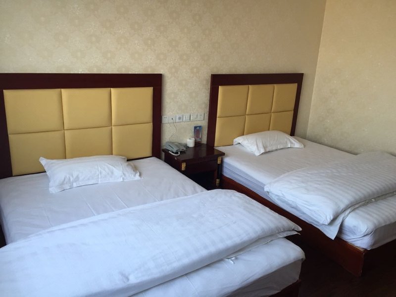 Golden Ocean HotelGuest Room