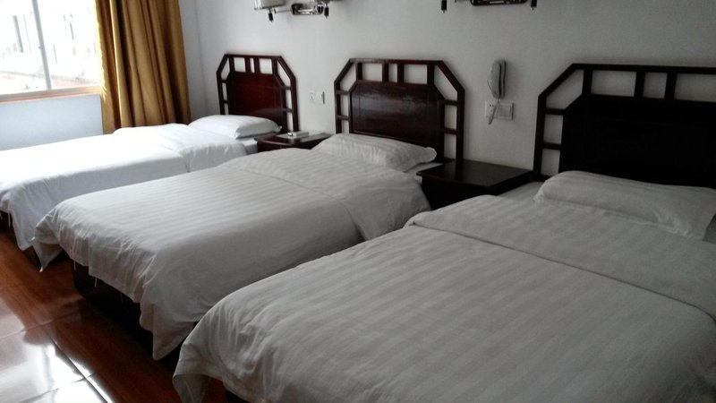 Yangshuo He Yu Tang Hotel  Guest Room