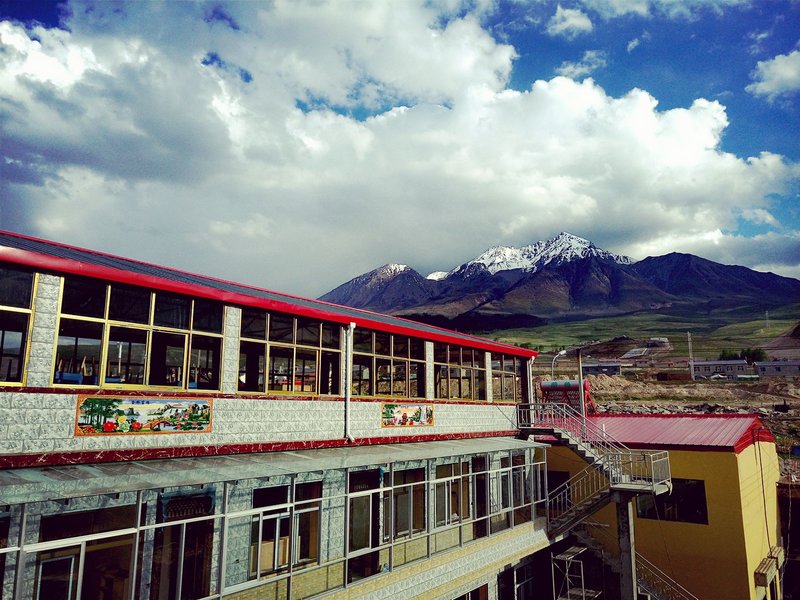 City Inn Qilian Over view