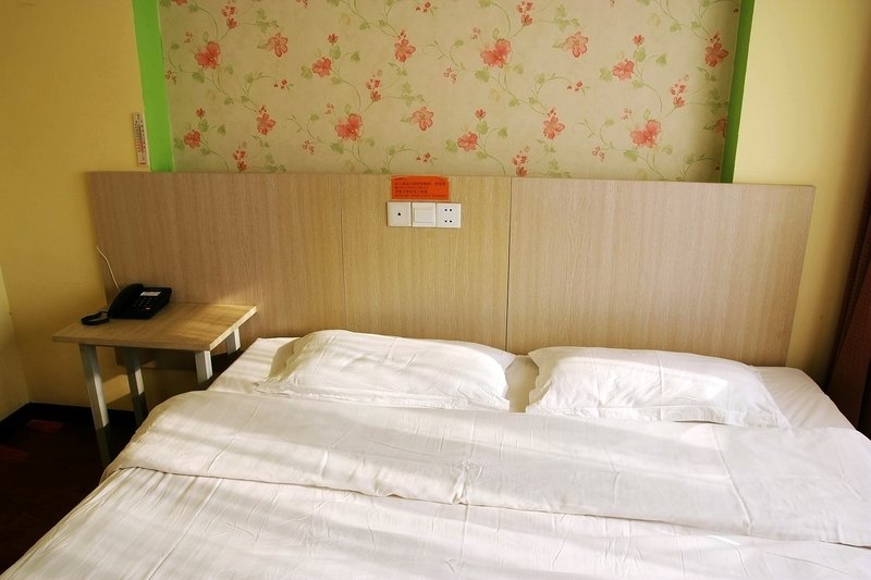 Qingdao New Holiday Hotel Guest Room