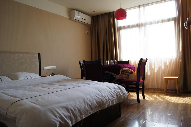 Longwan Holiday HotelGuest Room