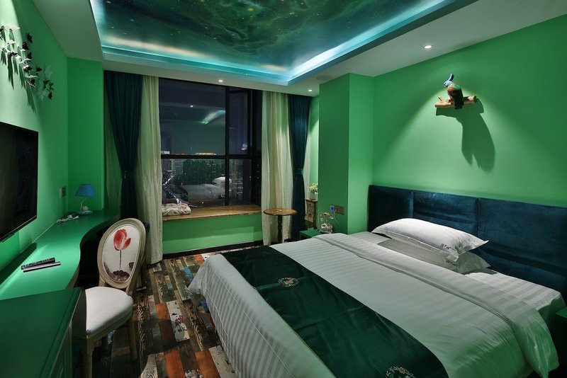 encounter obutterfly Guest Room