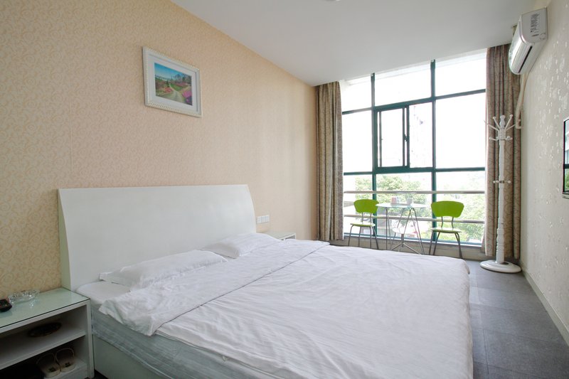 Hefei Yijia Hotel Guest Room