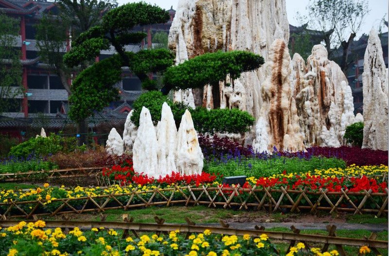 Hualongcheng Hotel Over view