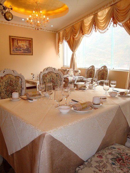 Huangqiao HotelRestaurant