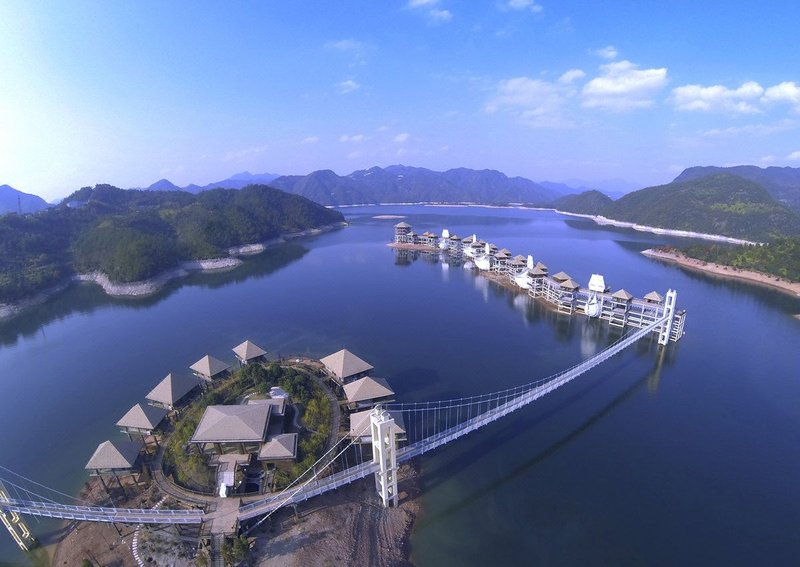 Yunman Hotel Over view