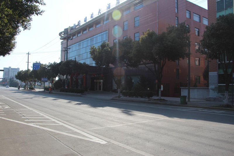 Shenhang Yinju Mingzhu Hotel Over view