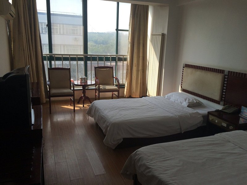 Huangdao Pengxiang Hotel Guest Room