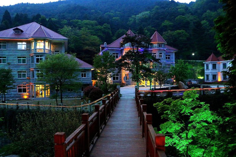 Yunjin Liuyuan Villa Over view