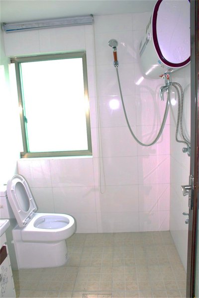 Jolly Inn Guest Room