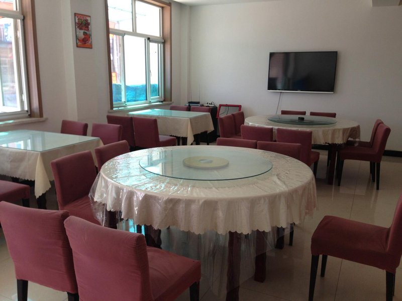 Donggang Daludao Jinsheng Hotel Restaurant