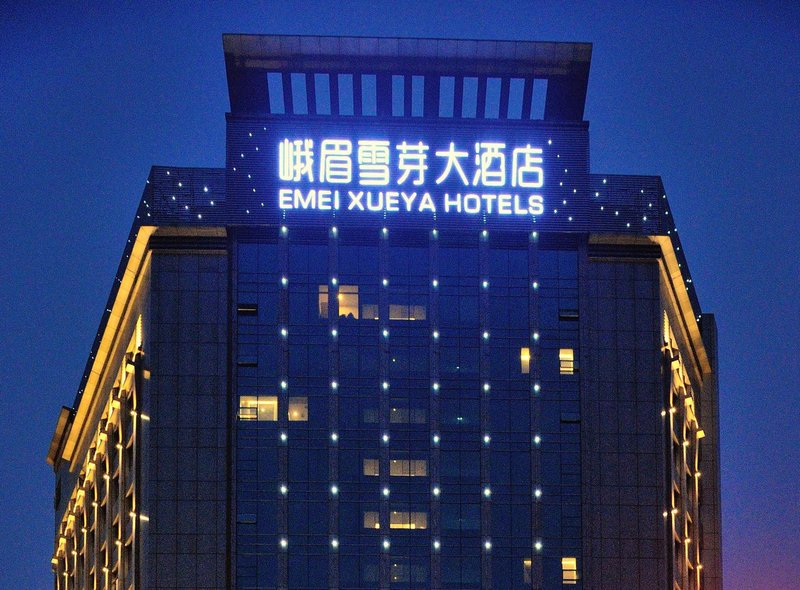 Emei Xueya Hotel over view