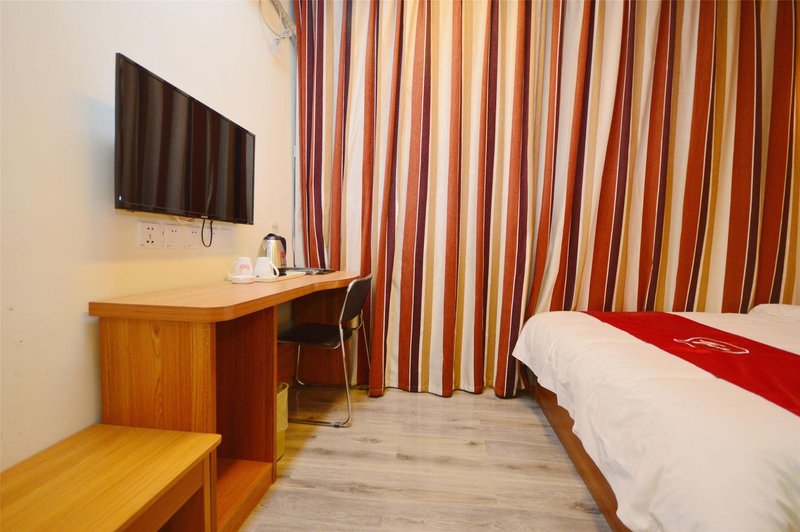 Is the guest hotel taiyuan railway station store chain Guest Room