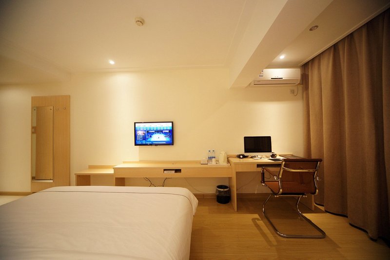 Haiyou Hotel (Nanning Jinxiang Avenue Subway Station Store) Guest Room