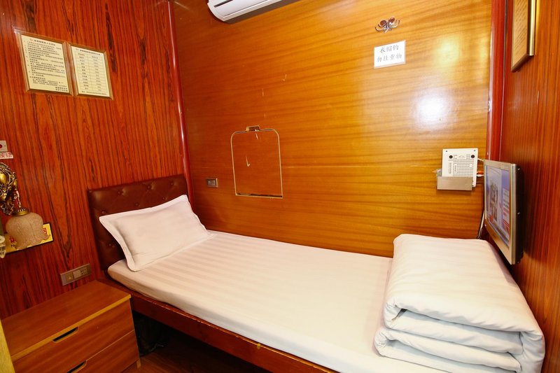 Xianyang space capsule hotel 客房