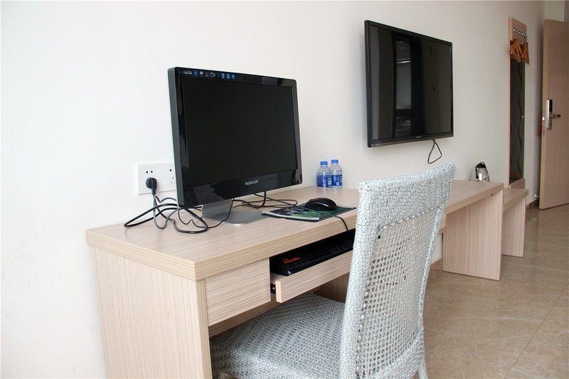 R1 Fashion  HotelGuest Room