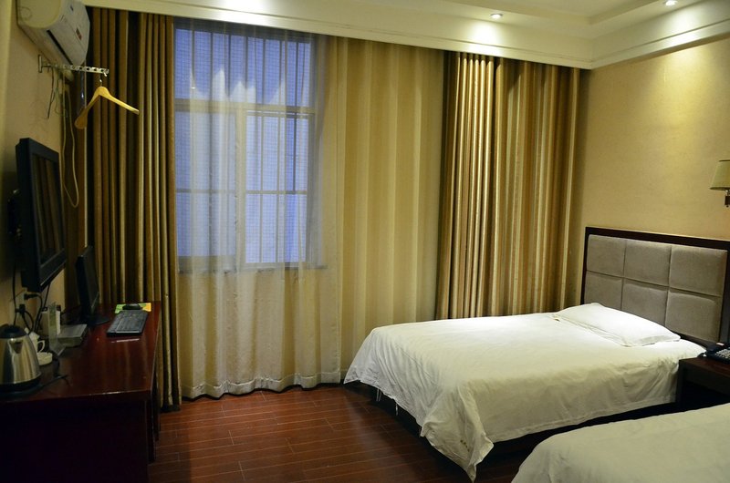 Candy Holiday HotelGuest Room