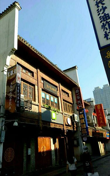 shiny inn 酒店外观