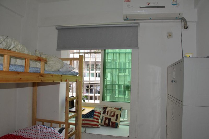 Backpacker Youth Hostel Guest Room