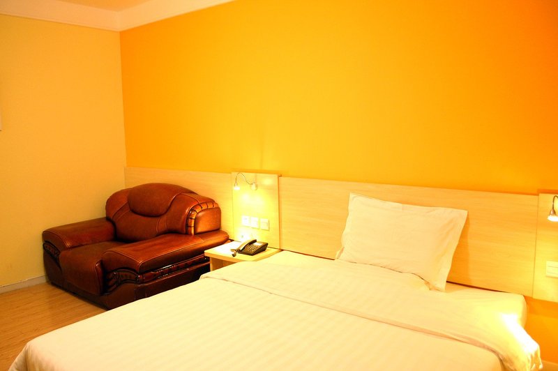 7 Days Inn Easyhome Branch Guest Room