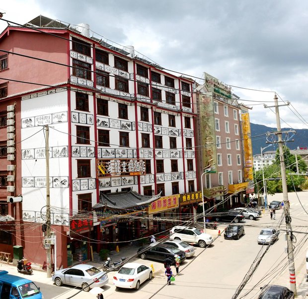 Hailong Yunhe Hotel Over view