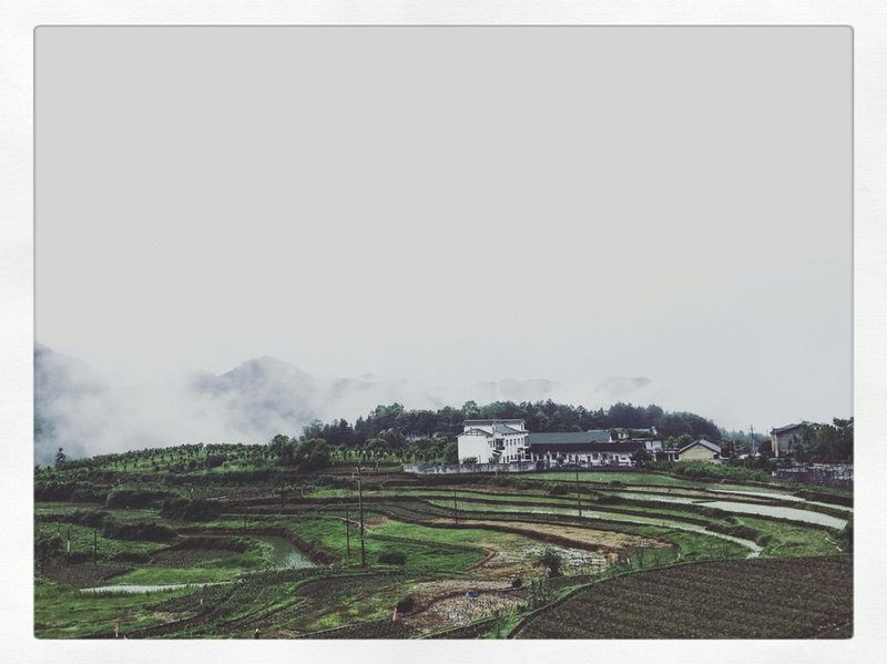 zhang jia jie xiao he shan ju周边景点