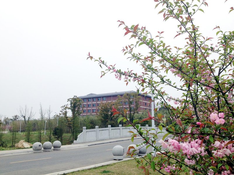 Jingtingshan Resort Over view