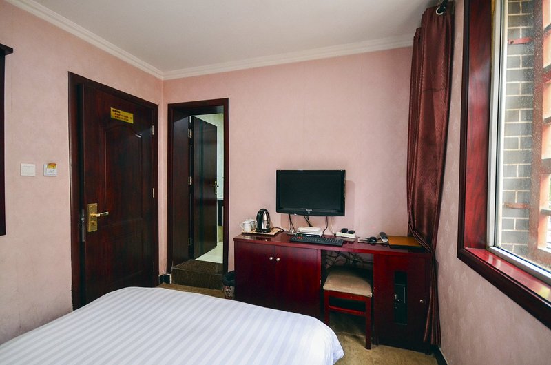 Huayun Hotel Guest Room