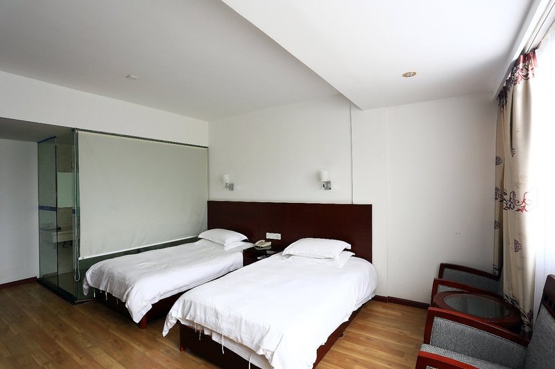 Luzhuang Hotel Guest Room