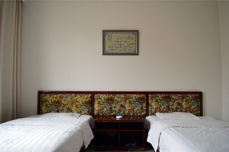 Yitian Hotel Guest Room
