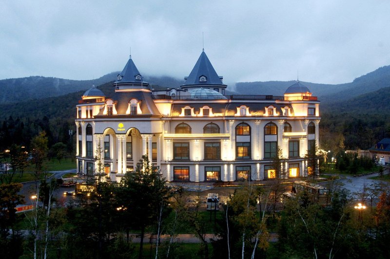 Baoyu Longhua (Tianmu) Hot Spring Villa Over view