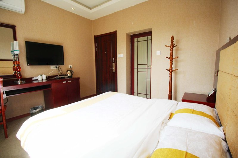 Hualin Lake hotel Guest Room