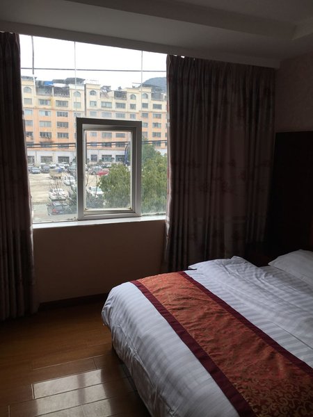 Danxia Qicai Town Rural Landscape Inn Guest Room