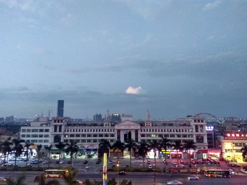 Motel 168 (Guangzhou Luoxi Bridge) Over view