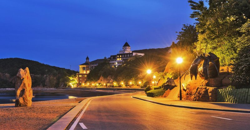 Bangchui Island Hotel Over view