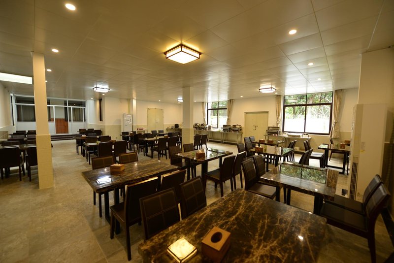 Yanhai Hotel (Xiamen Convention and Exhibition Center Guanyinshan) Restaurant