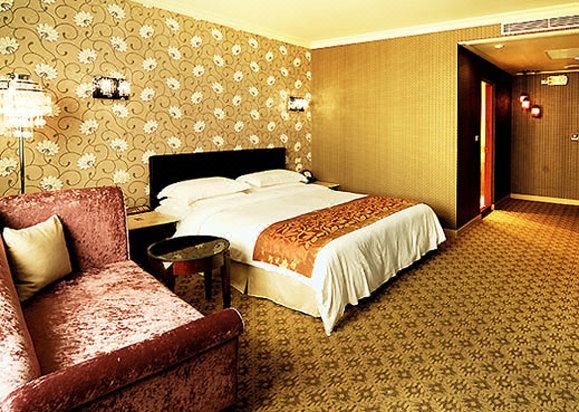The Riverside Hotel & Motel Guest Room
