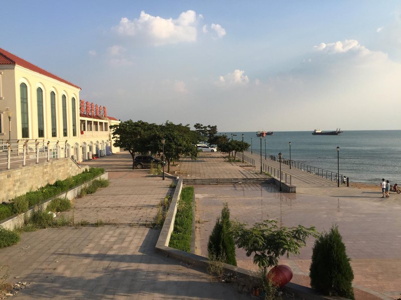 Shun Hai Lan Tian Hotel Over view