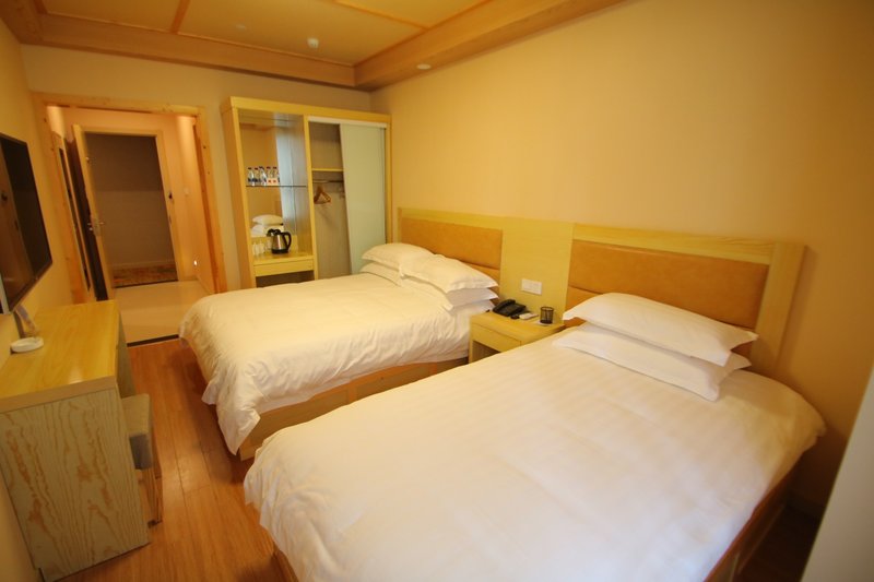 New World Holiday Huijing Hotel Shanghai Guest Room