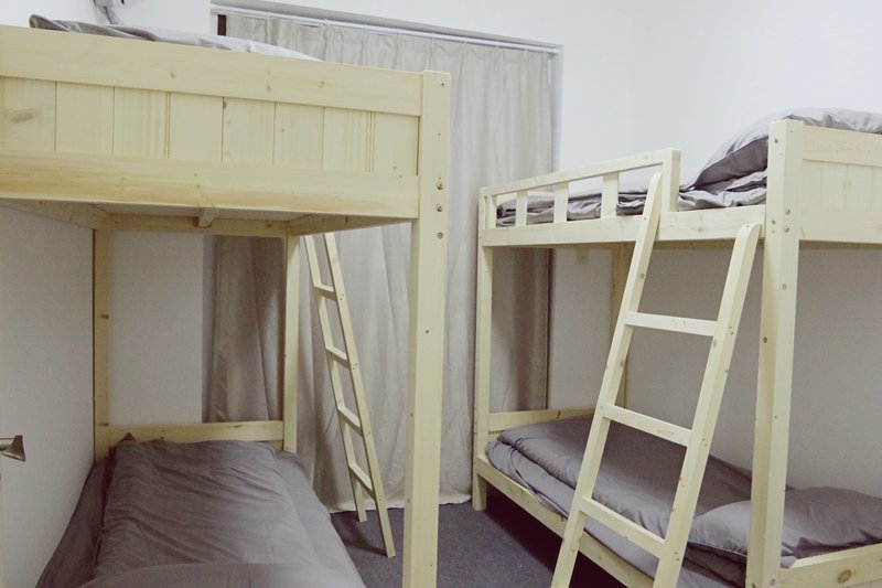 Cynthia Flora Hostel Guest Room