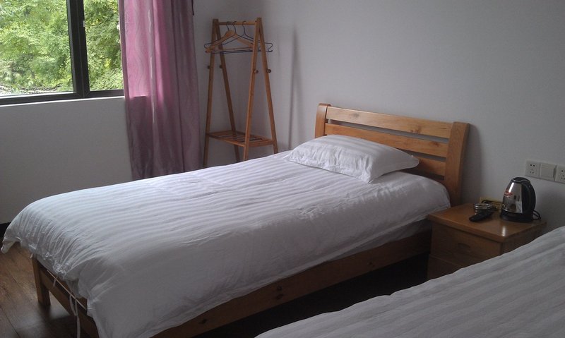 峨眉山零公里半山别院