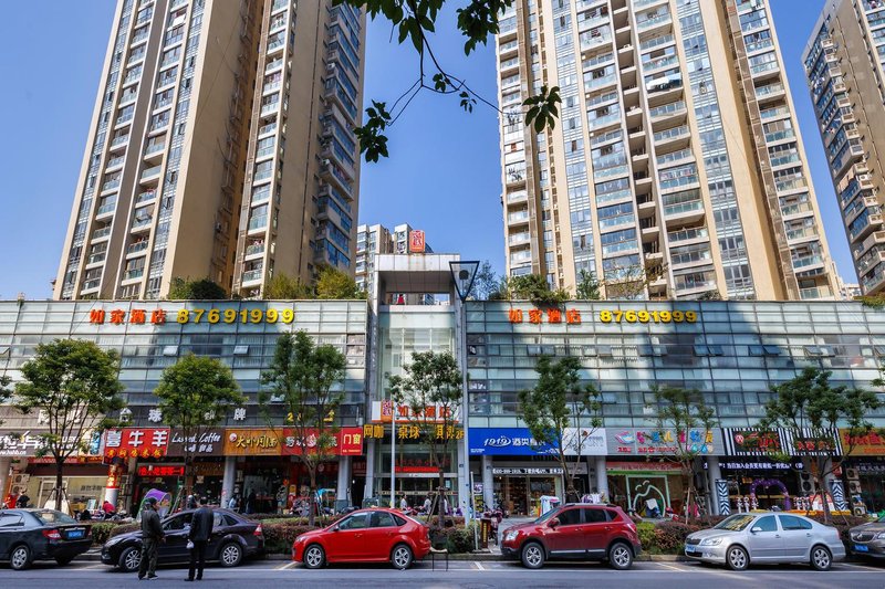 Super 8 (Hangzhou Binjiang Xingguang Avenue)Over view