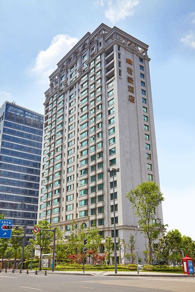 Sovereign Hotel Chengdu Over view