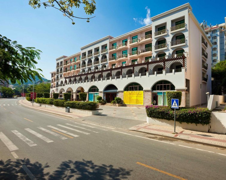 Bao Hong Hotel Sanya (Annex Building) Over view