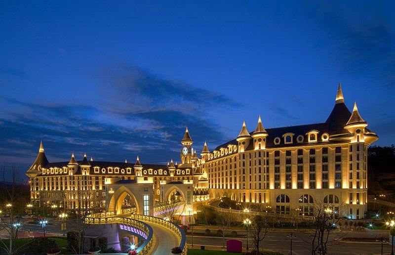 Yinrun Jinjiang Castle HotelOver view