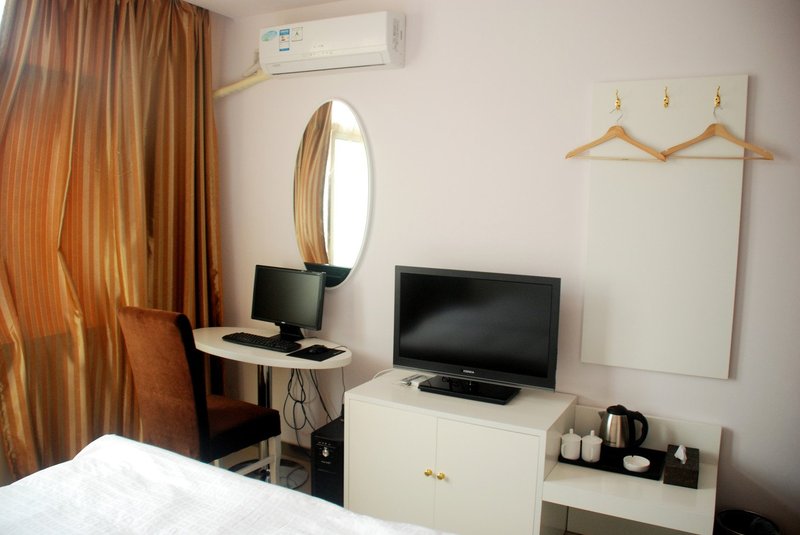 Guoshi Binguan Guest Room