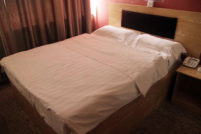 Urumqi Hikers Home Hotel Guest Room