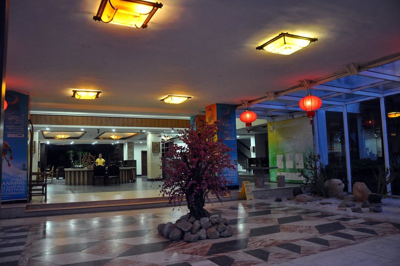 Riyuewan Hotel Lobby