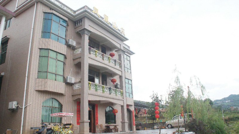 FENG HUANG SAN ZHUANG Over view