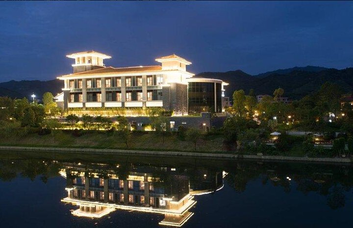 zi meng The Springs Hotel Over view